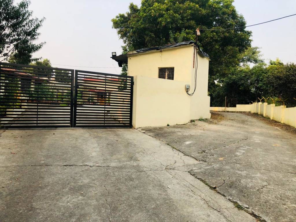  defence colony prem nagar Plot