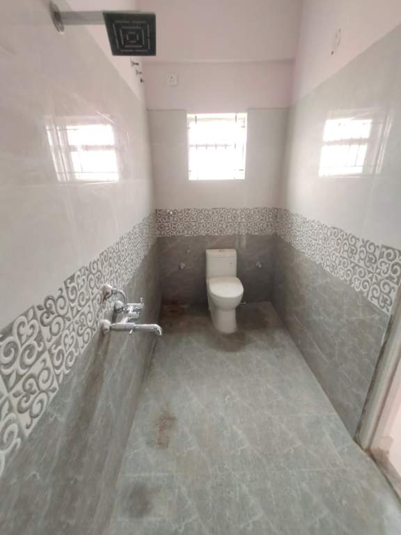  devi kunj Bathroom