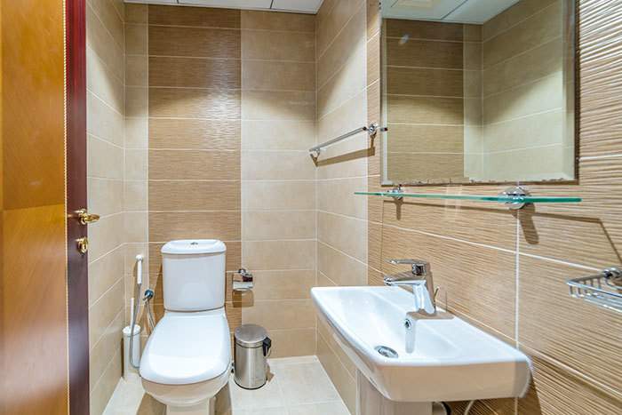  conqueror tower Bathroom