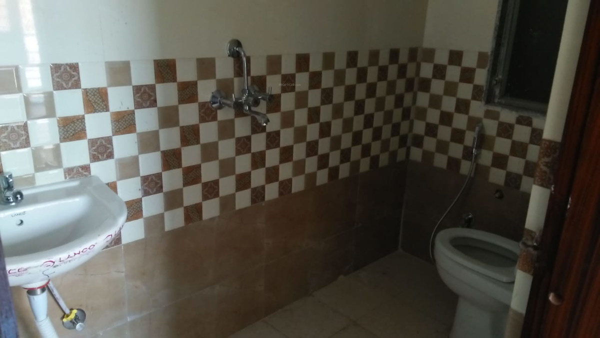  skyline metro prime 6 Bathroom