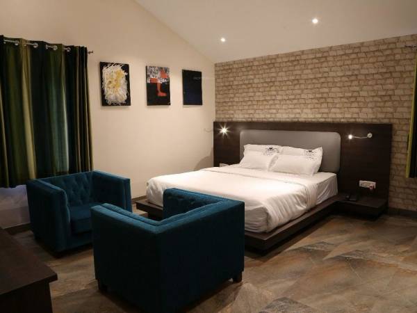  royal-crown-vesta Bedroom