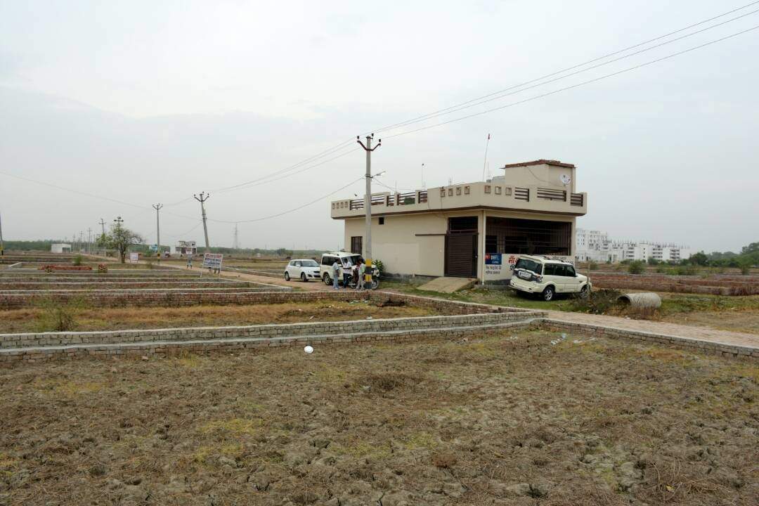  maa sharda city Plot