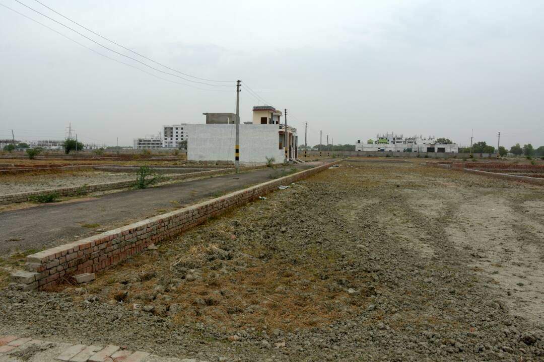  maa sharda city Plot