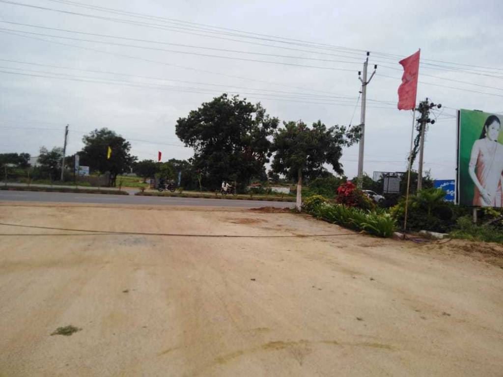  sathguru central Plot