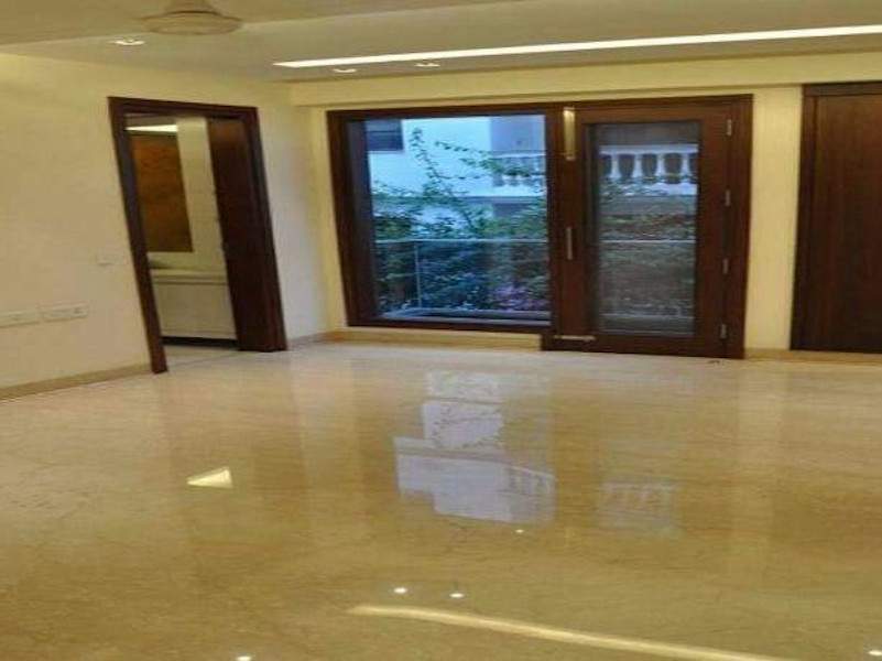 homes designer floors panchsheel park Living Area