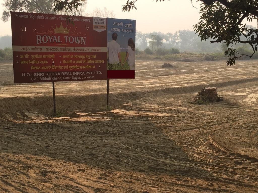  royal town Elevation