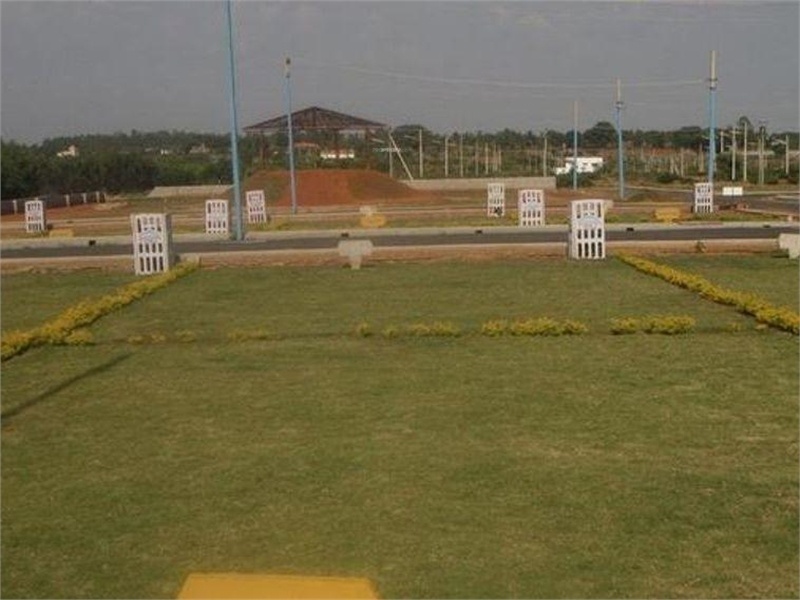 swastik enclave Plot