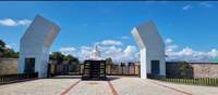 Leo Resorts