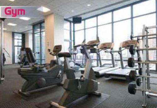  9-grand-avenue Gymnasium