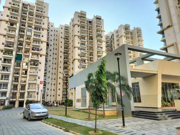 amenities of Viraj BBD Green City Sunbreeze 1