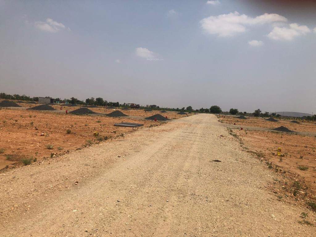  padmavathi gardens Plot