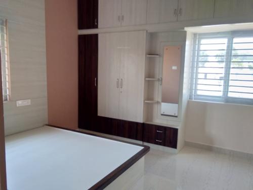  classic-town Bedroom