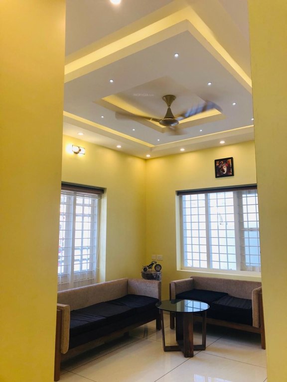  casil heights Living Area