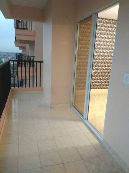  greens-phase-2 Balcony