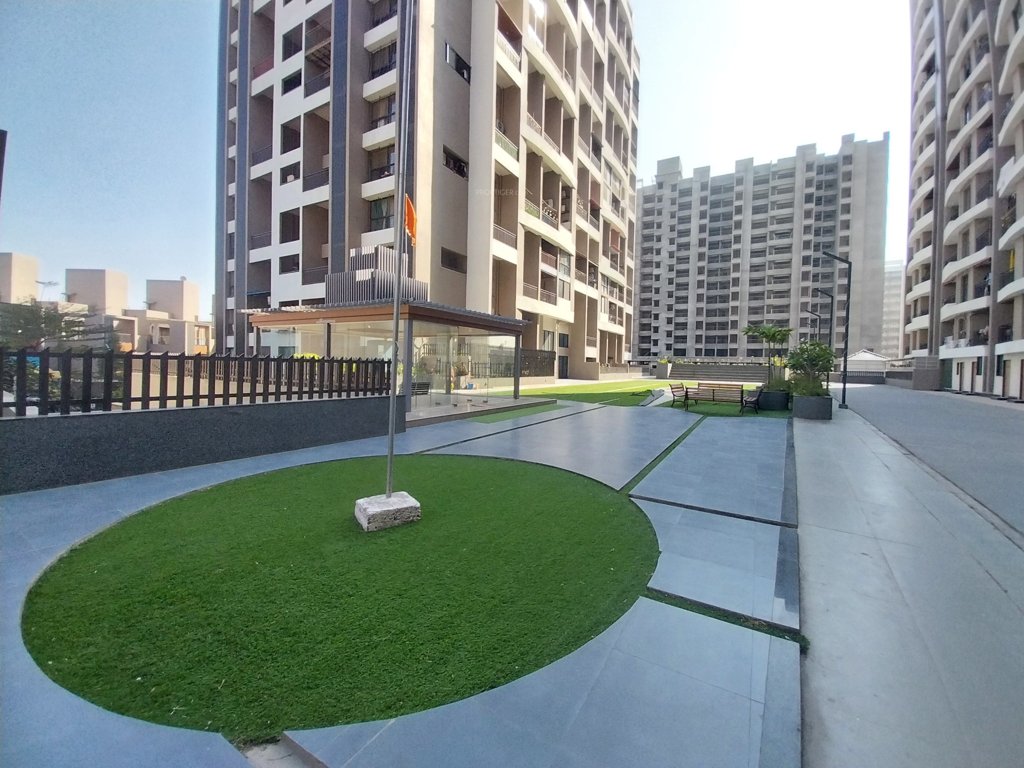 Mantra Montana Phase 6