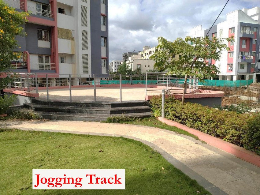  residency Jogging Track