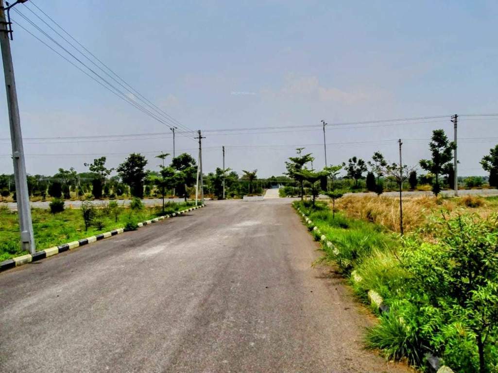  meenakshi county Plot