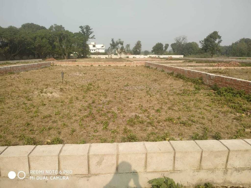  taj enclave Plot