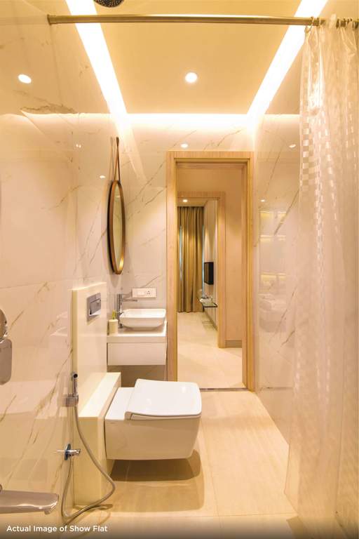  raymond realty ten x habitat Bathroom