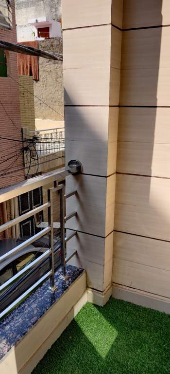  affordables and luxury homes Balcony