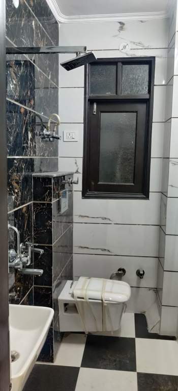  affordables and luxury homes Bathroom