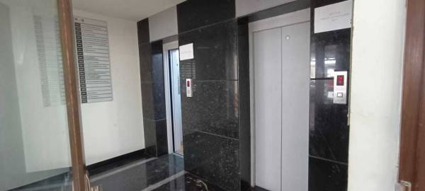  neetu-arjun-garden Lift(s)