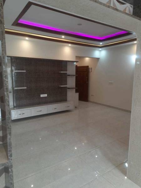  cyber-nest Living Area