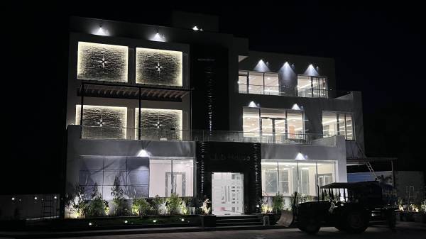  airport-residency Elevation