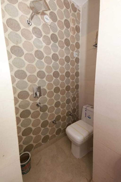  affordable homes Bathroom