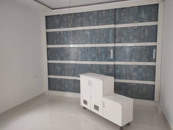  poe-tree-extention Bedroom