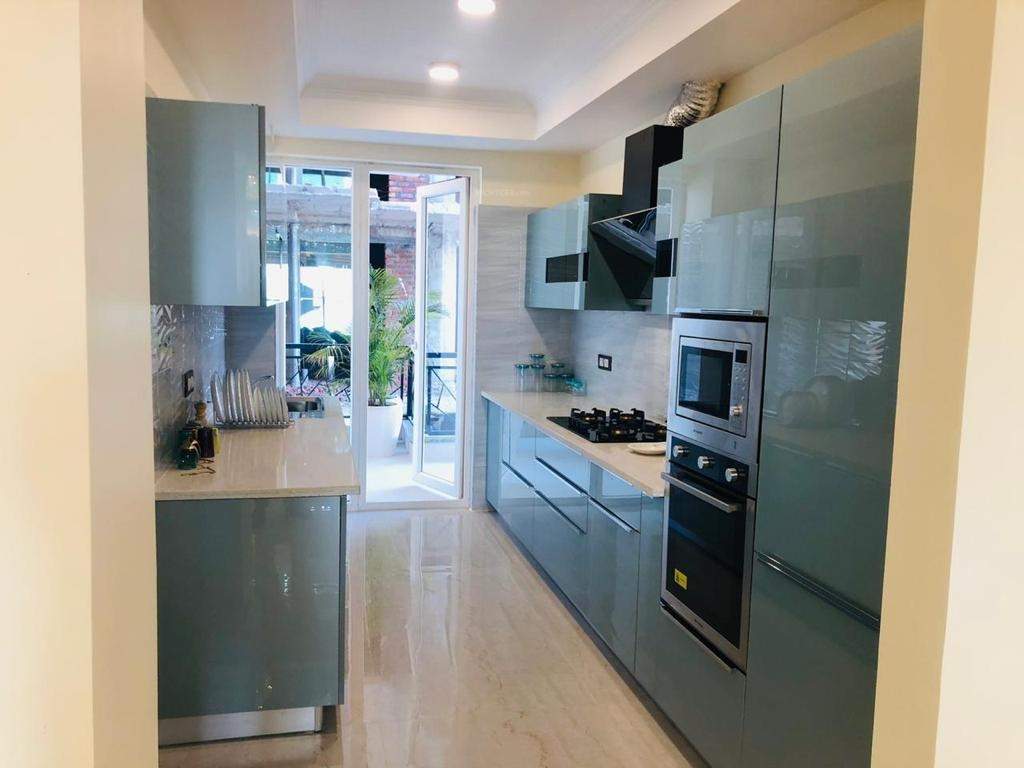  ggr ansal esensia floors Kitchen