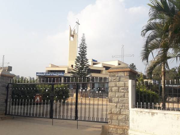 mainOther of Parichaya Parichaya Tirumala Blossom