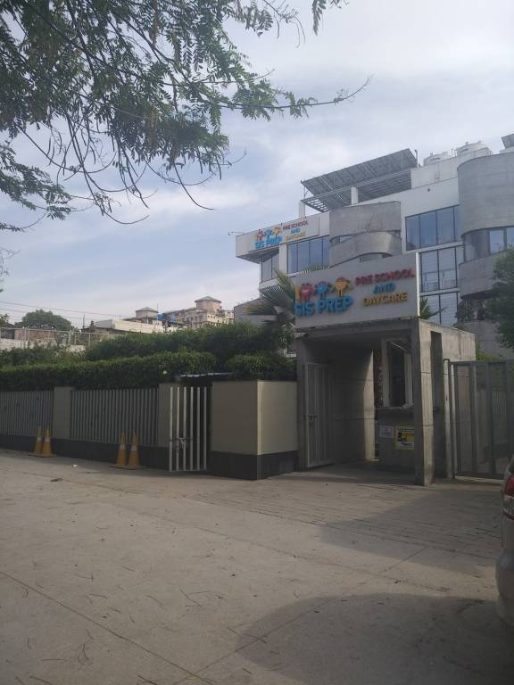 Osakaa Realtors Osakaa Floors II