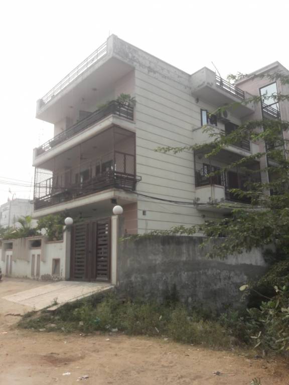 YK YK Aggarwal Floors C 3392