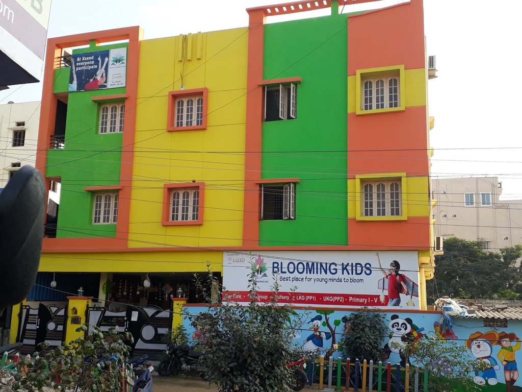 Galaxy Heights Constructions Maak Living Space Residency