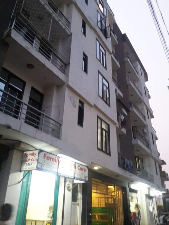 Sareen Associates Apple Residency