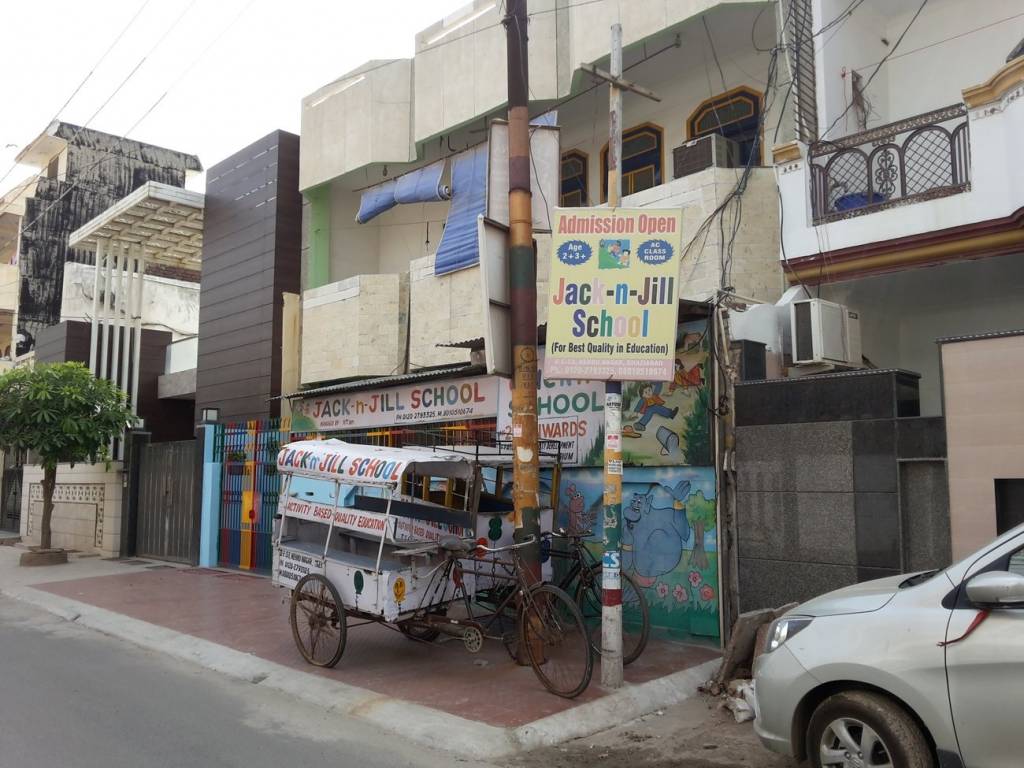 Aura Aura Apartment 6