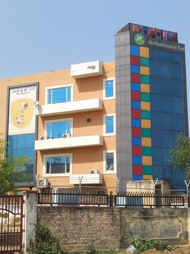 mainOther of Real Estate Shopee Images Floors - Real Estate Shopee