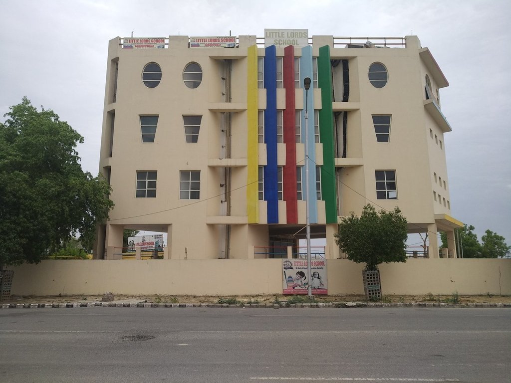 Hindustan Realtors HR Floors 3