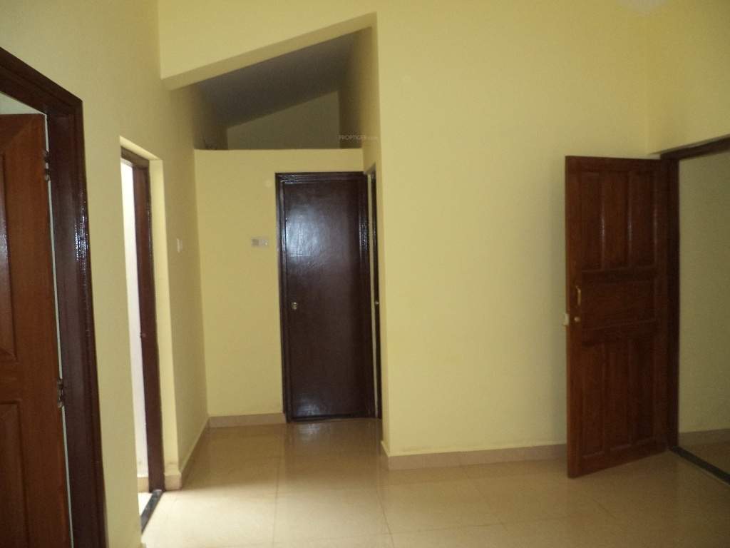  reliance emmanuel residency Living Area