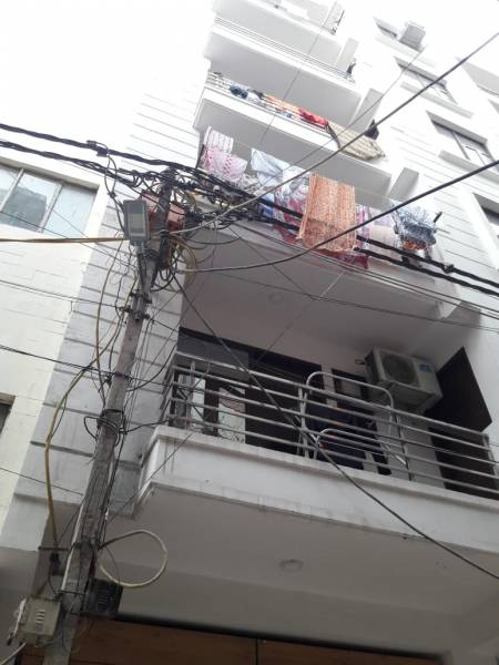 mainOther of Singhal Singhals L