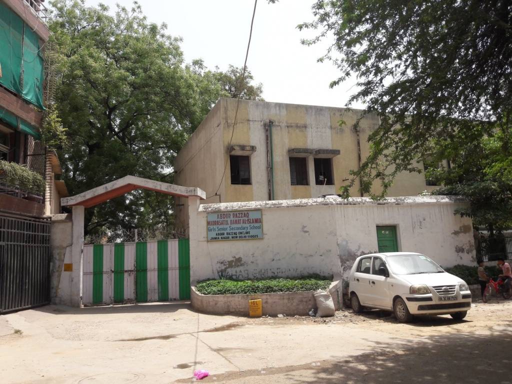 SR Constructions Noida Jamia Height