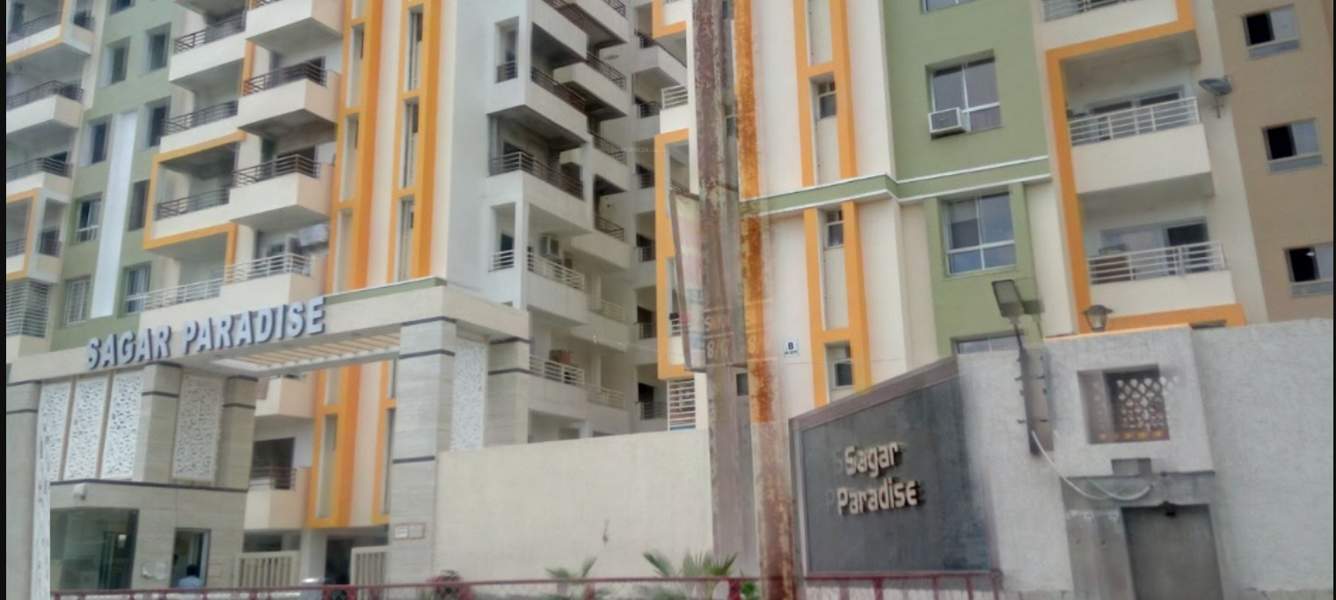 avenue Entrance Lobby