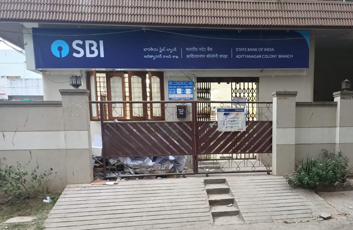 SL Sneha SL Sneha Maple Height