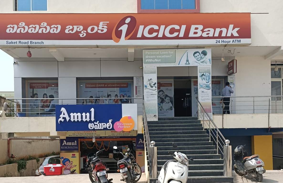 SL Sneha SL Sneha Maple Height