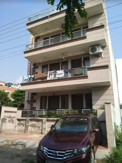 mainOther of Rise Real Estate Rise Floors 6