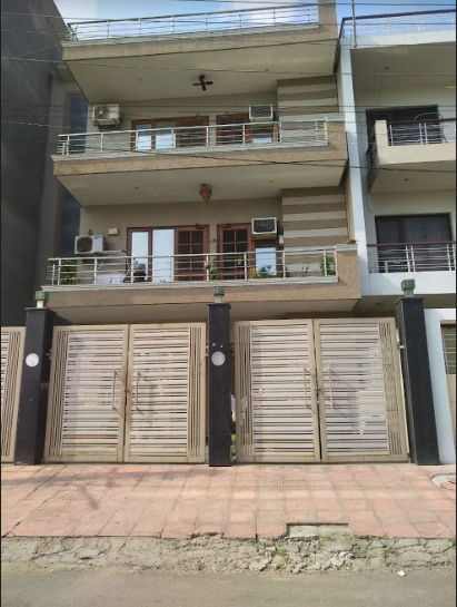 mainOther of Rise Real Estate Rise Floors 4