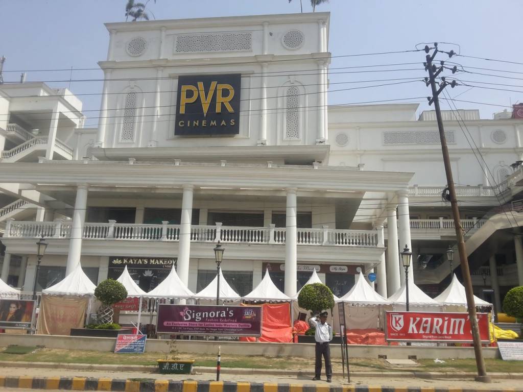 Le Solitairian Group Solitairian Paradise