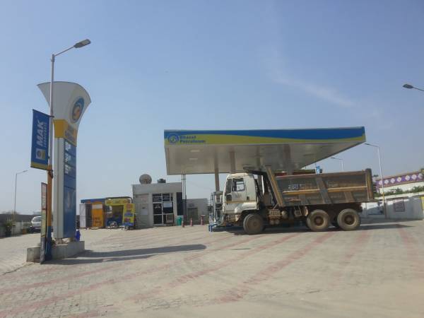 mainOther of Le Solitairian Group Solitairian Paradise