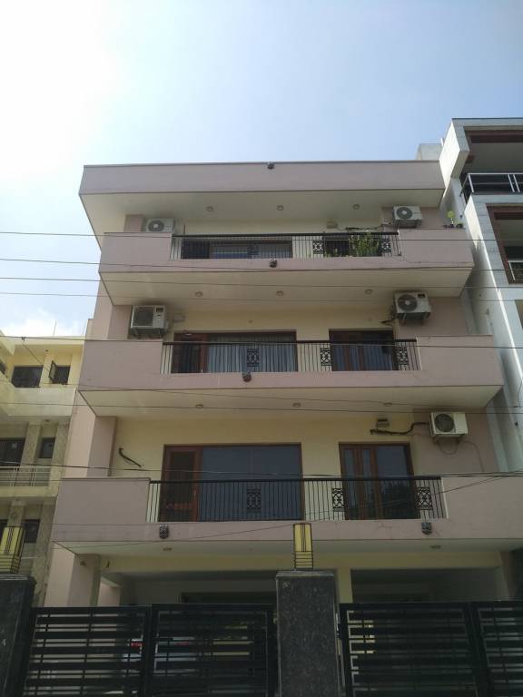 99 Estate 99 Floors 7